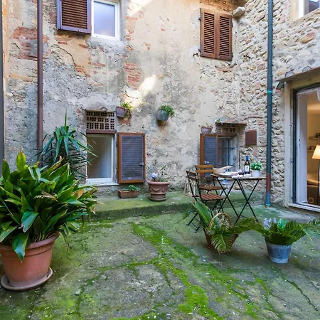 In Piazza By Interhome شقة