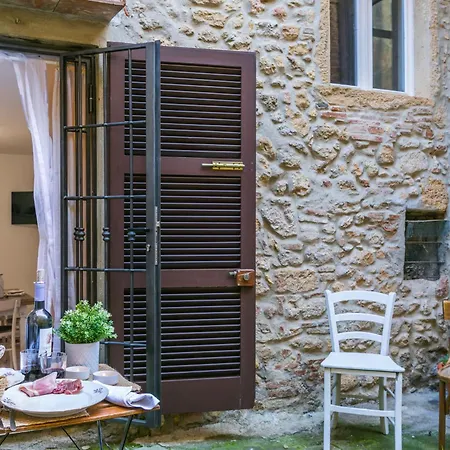 81 Passi By Interhome *