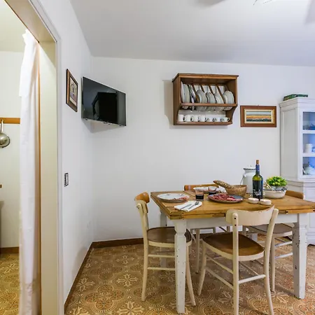 In Piazza By Interhome 公寓 卡萨莱马里蒂莫