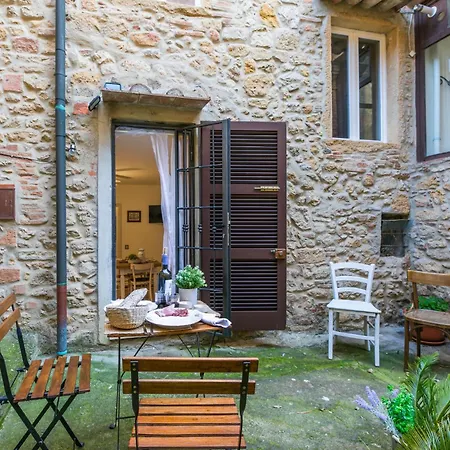 81 Passi By Interhome شقة